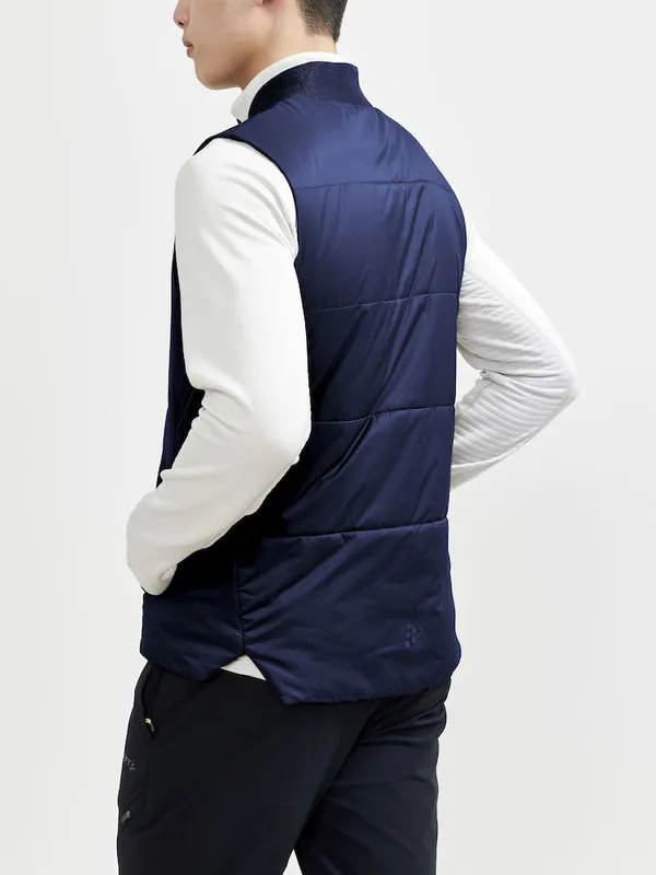 1910986-396000_CORE Light Padded Vest M_Closeup2.jpg